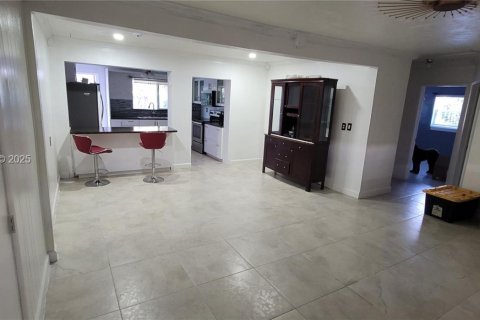 Снять в аренду виллу или дом в Мирамар, Флорида 2 спальни, 114.55м2, № 1988148 - фото 5