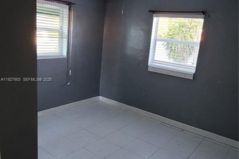 Снять в аренду виллу или дом в Мирамар, Флорида 2 спальни, 114.55м2, № 1988148 - фото 6