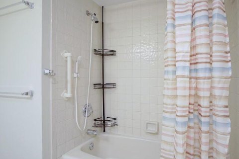 Condo in Stuart, Florida, 2 bedrooms  № 2084214 - photo 29