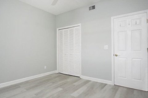Condo in Stuart, Florida, 2 bedrooms  № 2084214 - photo 27