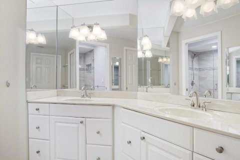 Condo in Stuart, Florida, 2 bedrooms  № 2084214 - photo 17