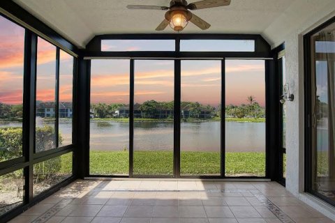 Condo in Stuart, Florida, 2 bedrooms № 2084214