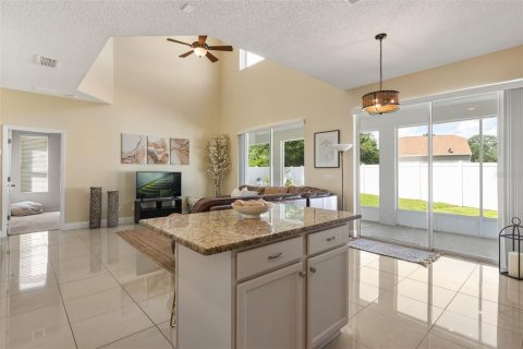 House in Orlando, Florida 6 bedrooms, 262.36 sq.m. № 2390936 - photo 26