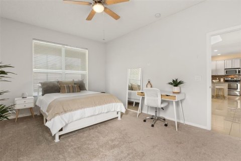 House in Orlando, Florida 6 bedrooms, 262.36 sq.m. № 2390936 - photo 29