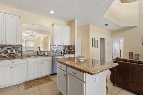 House in Orlando, Florida 6 bedrooms, 262.36 sq.m. № 2390936 - photo 25