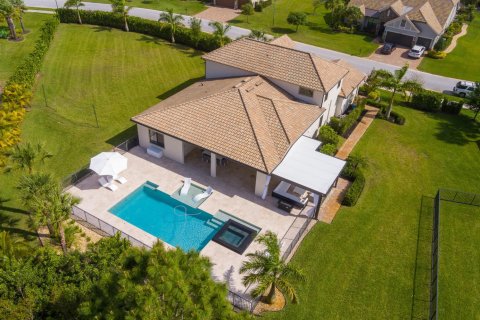 Villa ou maison à Palm City, Floride 5 chambres, 357.77 m2 № 2289002
