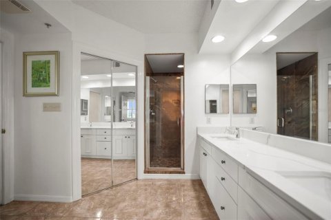 Condo in Saint Petersburg, Florida, 2 bedrooms  № 1810831 - photo 24