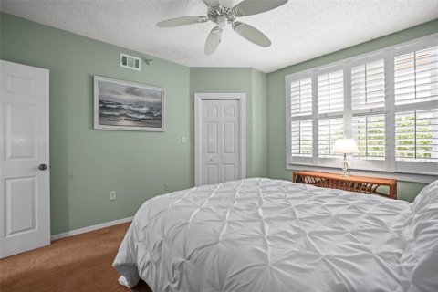 Condo in Saint Petersburg, Florida, 2 bedrooms  № 1810831 - photo 30