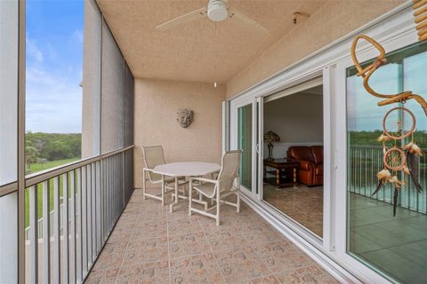 Condo in Saint Petersburg, Florida, 2 bedrooms  № 1810831 - photo 4