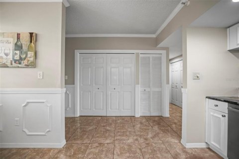 Condo in Saint Petersburg, Florida, 2 bedrooms  № 1810831 - photo 19