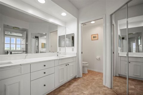 Condo in Saint Petersburg, Florida, 2 bedrooms  № 1810831 - photo 26