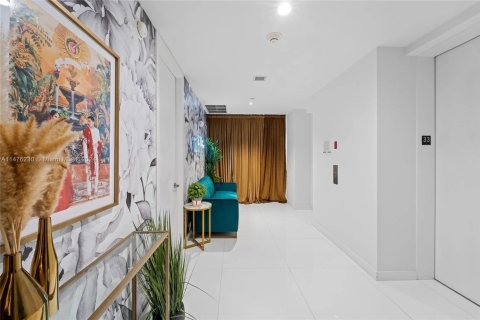 Condo in Miami, Florida, 2 bedrooms  № 1764926 - photo 27