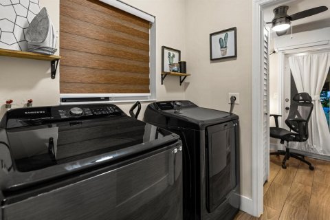 Casa en venta en Fort Lauderdale, Florida, 3 dormitorios, 119.66 m2 № 2184053 - foto 18