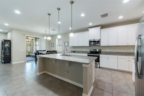Villa ou maison à vendre à Riverview, Floride: 5 chambres, 353.12 m2 № 2239351 - photo 8