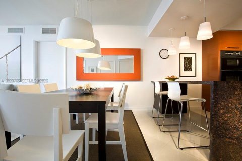 Condominio en alquiler en Hallandale Beach, Florida, 3 dormitorios, 145.95 m2 № 2145745 - foto 5