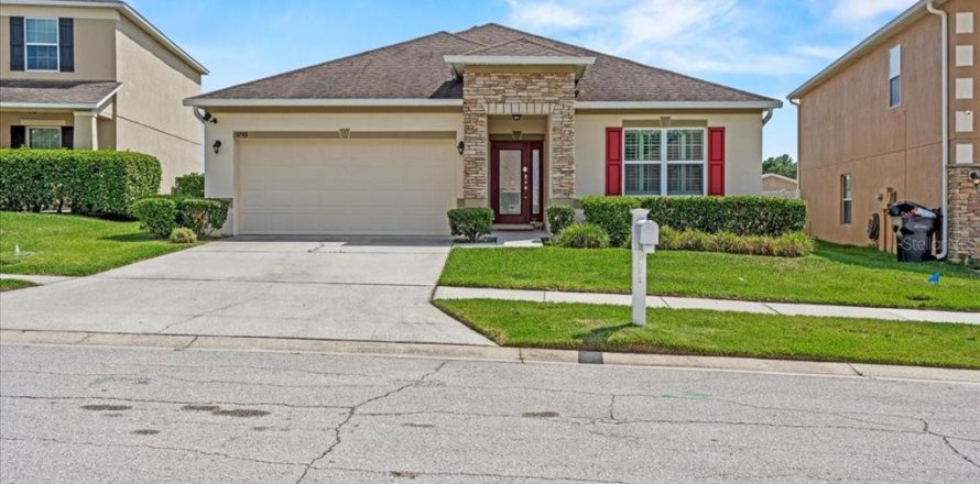 House in Auburndale, Florida 3 bedrooms, 130.53 sq.m. № 1745268