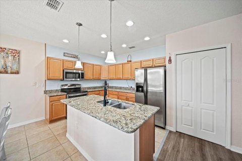 House in Auburndale, Florida 3 bedrooms, 130.53 sq.m. № 1745268 - photo 10