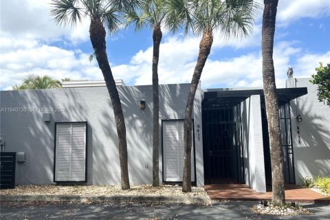 Adosado en Miami Lakes, Florida 2 dormitorios, 118.45 m2 № 2000037