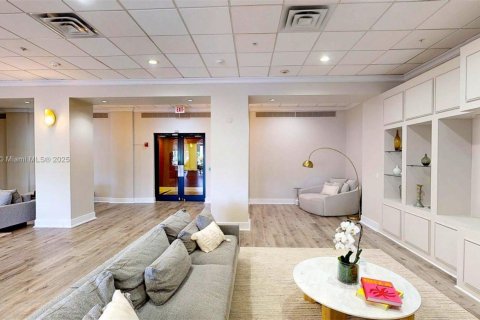 Купить кондоминиум в Майами-Бич, Флорида 1 спальня, 86.4м2, № 1958582 - фото 30