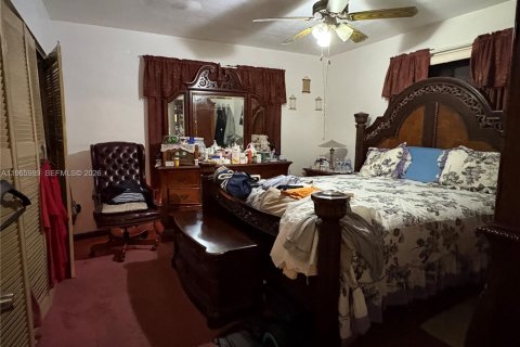 House in Lauderhill, Florida 2 bedrooms, 142.14 sq.m. № 2030959 - photo 9