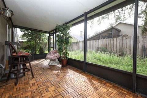 House in Apopka, Florida 3 bedrooms, 177.63 sq.m. № 2403669 - photo 19