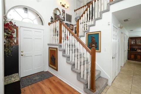 House in Apopka, Florida 3 bedrooms, 177.63 sq.m. № 2403669 - photo 4