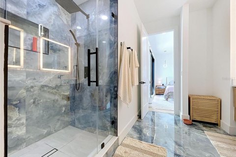 Touwnhouse à vendre à Tampa, Floride: 4 chambres, 249.54 m2 № 2377617 - photo 29