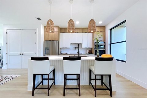 Touwnhouse à vendre à Tampa, Floride: 4 chambres, 249.54 m2 № 2377617 - photo 10