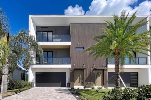 Touwnhouse à Tampa, Floride 4 chambres, 249.54 m2 № 2377617