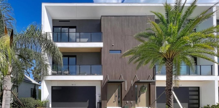 Touwnhouse à Tampa, Floride 4 chambres, 249.54 m2 № 2377617