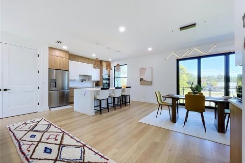 Touwnhouse à vendre à Tampa, Floride: 4 chambres, 249.54 m2 № 2377617 - photo 8