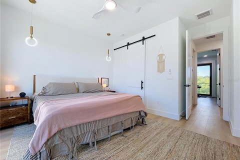 Touwnhouse à vendre à Tampa, Floride: 4 chambres, 249.54 m2 № 2377617 - photo 20