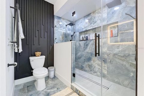 Touwnhouse à vendre à Tampa, Floride: 4 chambres, 249.54 m2 № 2377617 - photo 30