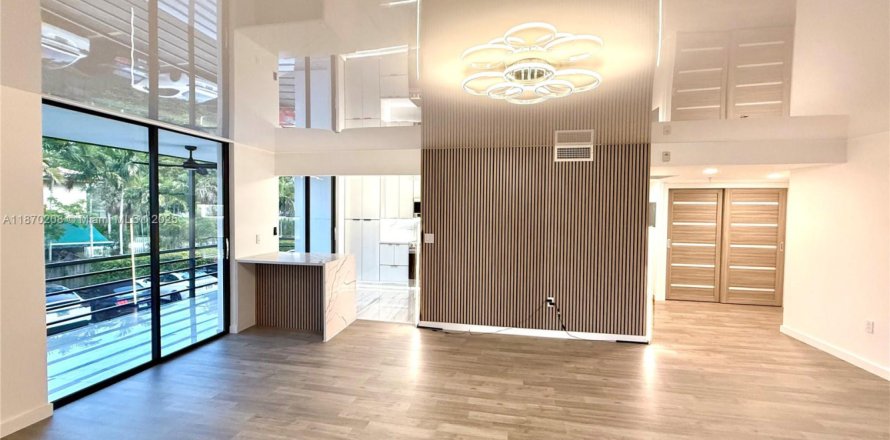 Condominio en Miami, Florida, 2 dormitorios № 1895242