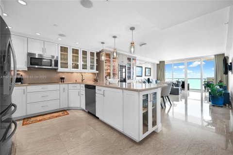 Condo à Miami Beach, Floride, 1 chambre  № 2015692