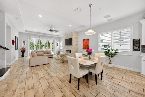 Villa ou maison à vendre à Winter Garden, Floride: 5 chambres, 403.66 m2 № 2122169 - photo 24