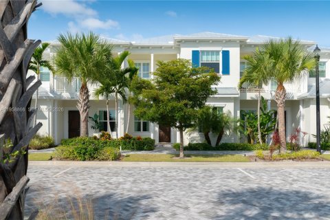 Townhouse in Hobe Sound, Florida 3 bedrooms, 234.39 sq.m. № 2044412 - photo 25