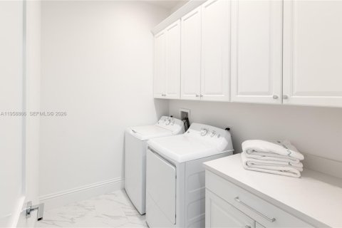 Townhouse in Hobe Sound, Florida 3 bedrooms, 234.39 sq.m. № 2044412 - photo 28