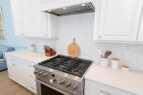 Townhouse in Hobe Sound, Florida 3 bedrooms, 234.39 sq.m. № 2044412 - photo 10