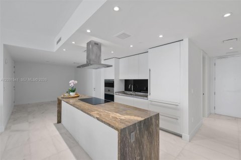 Купить кондоминиум в Майами, Флорида 2 спальни, 218.04м2, № 2170256 - фото 14