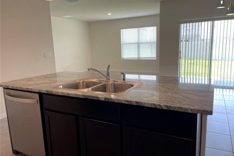 Casa en alquiler en Wesley Chapel, Florida, 4 dormitorios, 169.83 m2 № 1755498 - foto 13