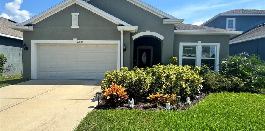 Casa en Gibsonton, Florida 4 dormitorios, 173.17 m2 № 1755179