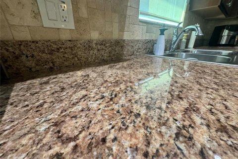 Casa en venta en Gibsonton, Florida, 4 dormitorios, 173.17 m2 № 1755179 - foto 13