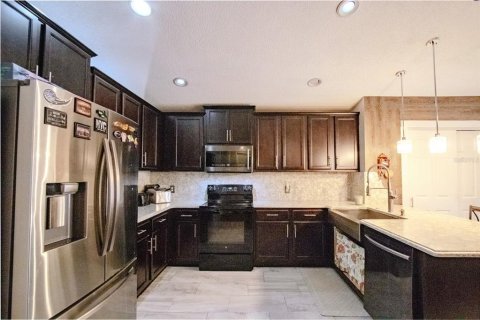 House in Apopka, Florida 3 bedrooms, 153.85 sq.m. № 1913705 - photo 11