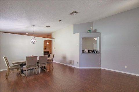 House in Apopka, Florida 3 bedrooms, 153.85 sq.m. № 1913705 - photo 7