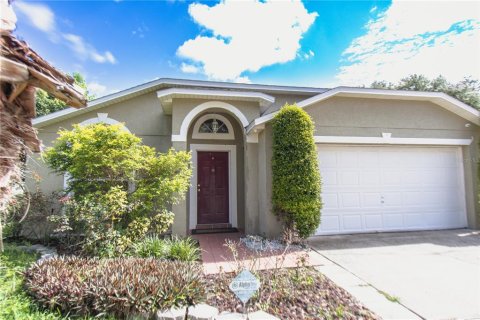 House in Apopka, Florida 3 bedrooms, 153.85 sq.m. № 1913705 - photo 2