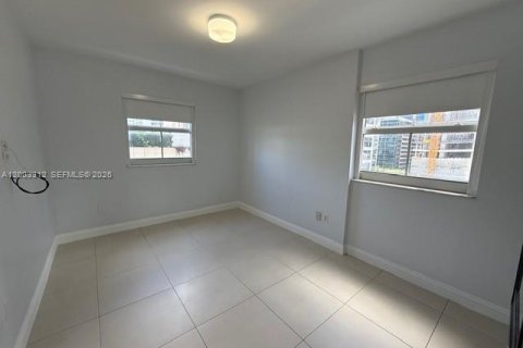 Condo in Miami, Florida, 2 bedrooms № 2066771 - photo 10
