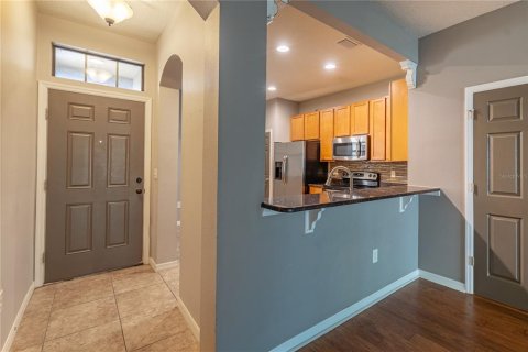 Townhouse in Saint Petersburg, Florida 3 bedrooms, 140 sq.m. № 1853173 - photo 5