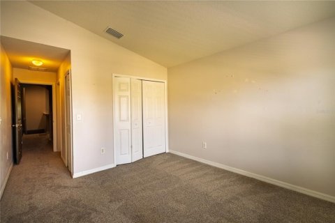 Townhouse in Saint Petersburg, Florida 3 bedrooms, 140 sq.m. № 1853173 - photo 28