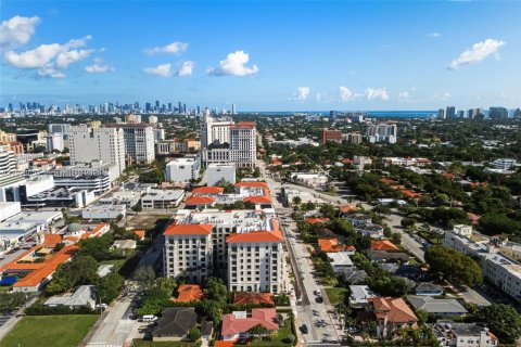 Commercial property in Coral Gables, Florida № 1987090 - photo 15